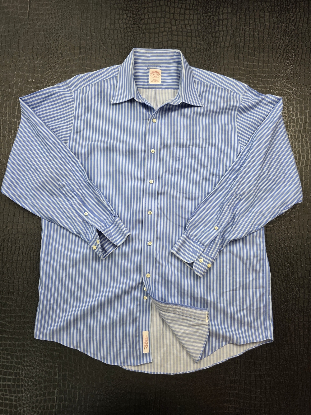 Brooks Brothers 346 Non-Iron All Cotton 16 1/2 - 4/5 Blue / Light Blue Stripes